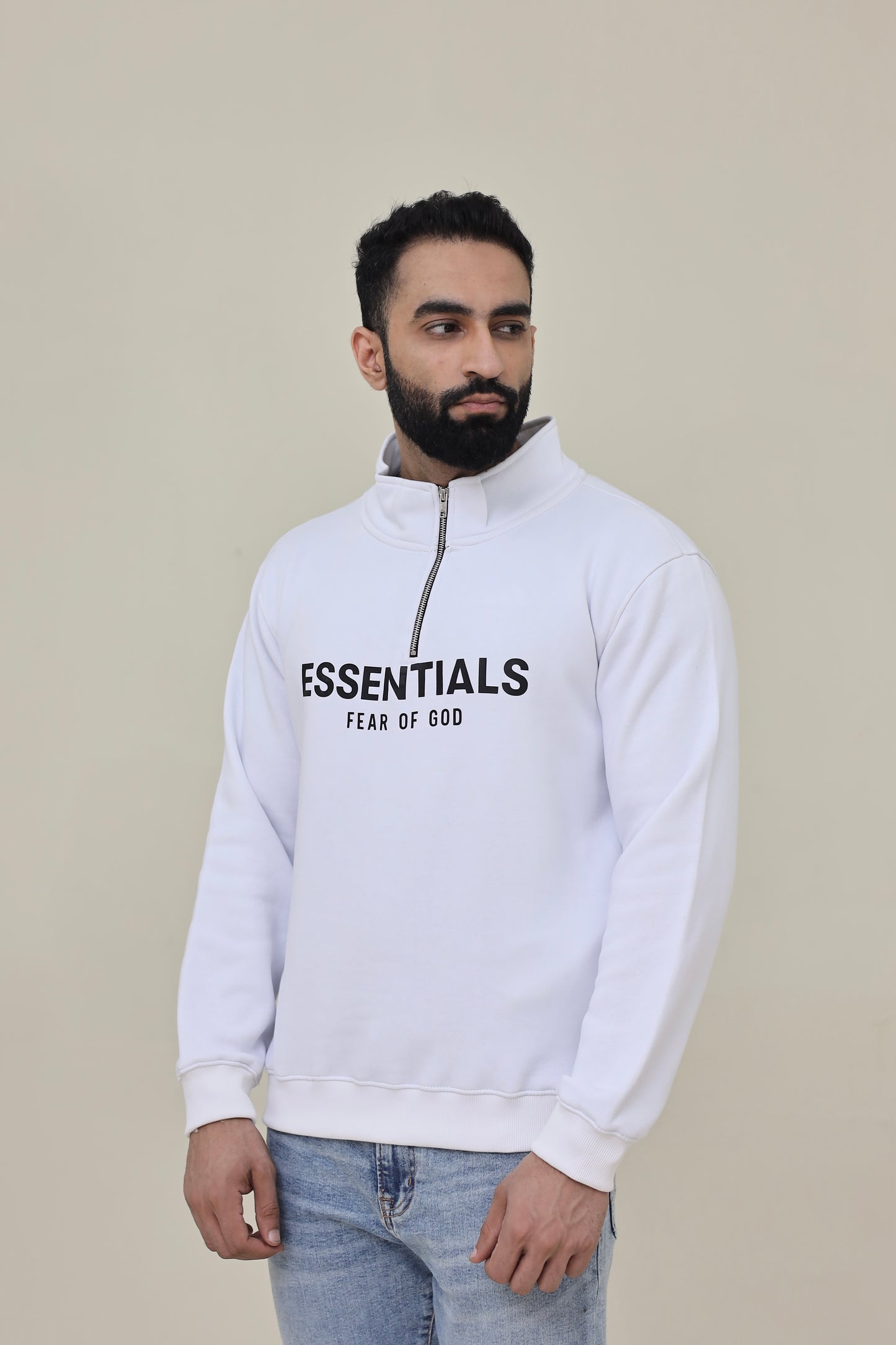 Essential Mock neck zipper - White