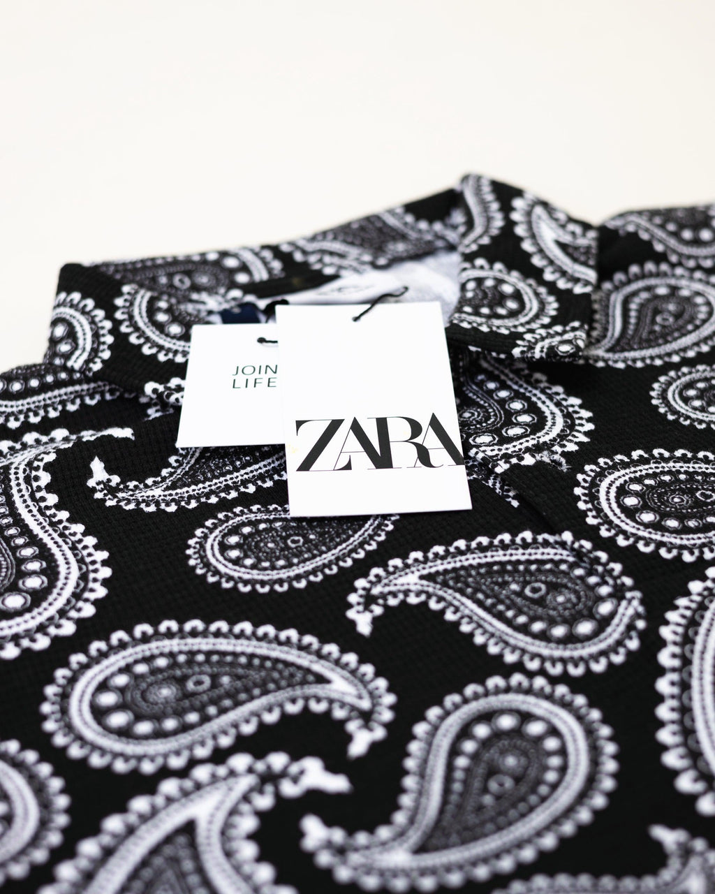 ZRA Waffle Textured Polo Shirt - Bandana Print Black
